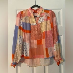 Patterned top, size small